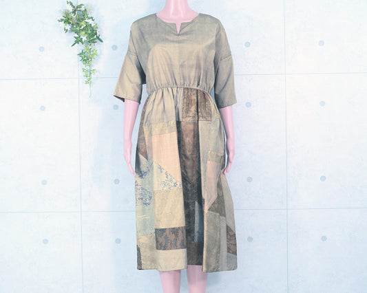 Japanese Vintage Kimono Remake Tunic Dress, White Oshima, Kasuri Pattern, Gather, Patchwork