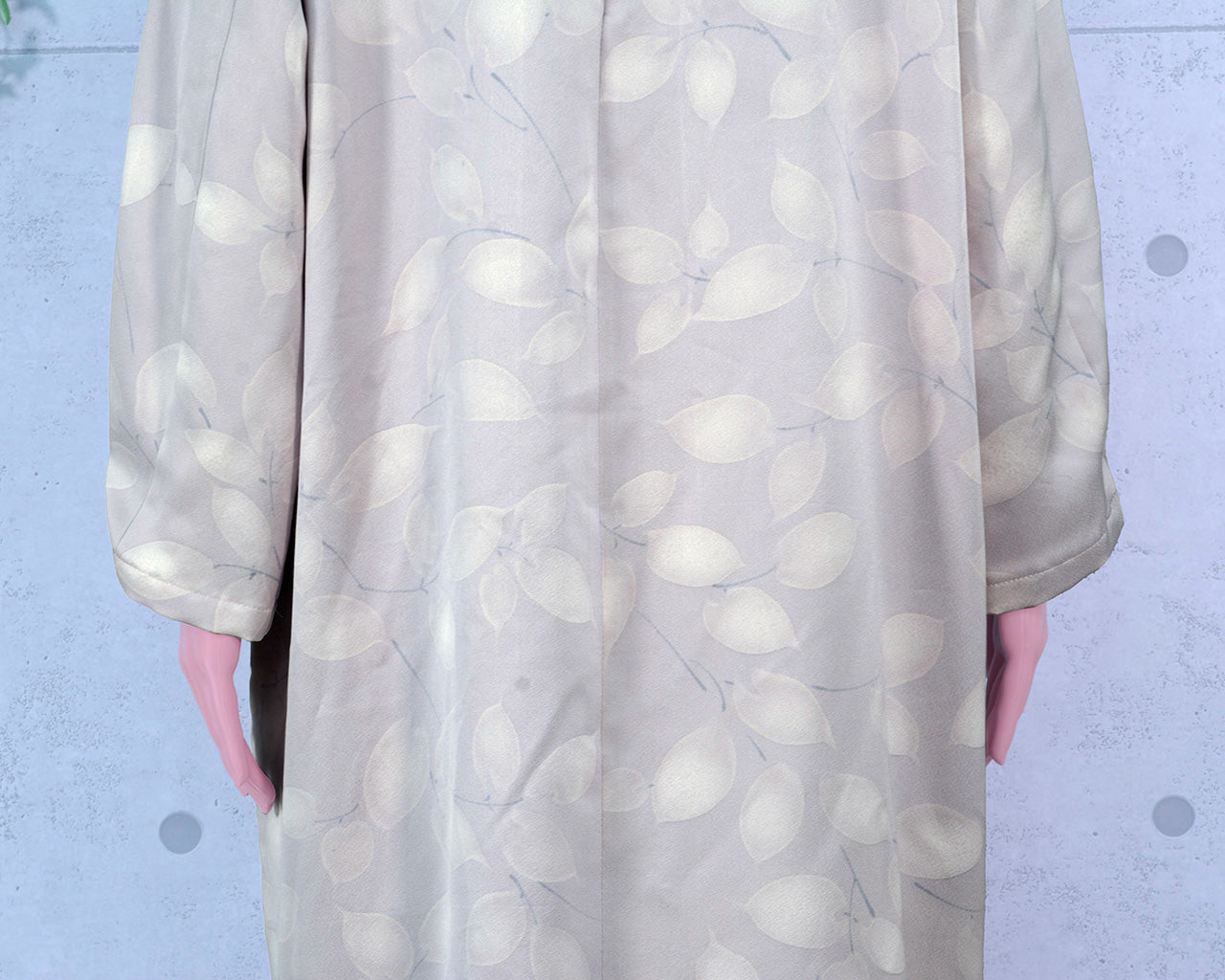 Japanese Vintage Kimono Remake One-piece, Long-sleeved, Round-necked, Tree-leaf Pattern, Chirimen Komon (Cotton Pattern)