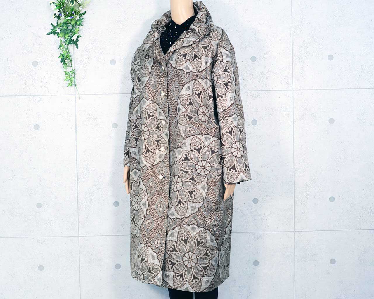 Mud Oshima Ryugo Warikomi Kasuri Coat