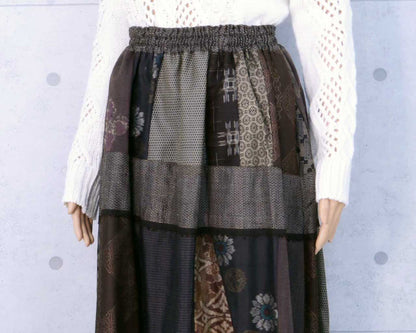 Three tiered tiered skirt made of several types of pongee