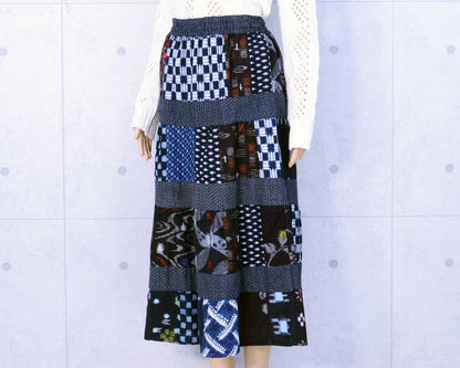 Tiered skirt with indigo-dyed Kurume Kasuri pattern